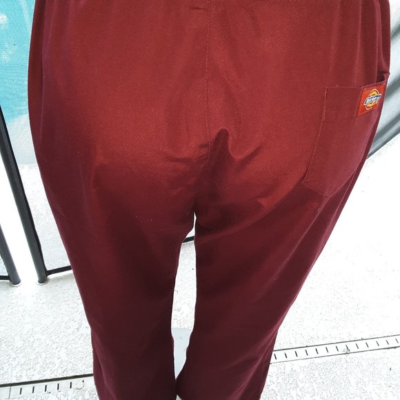 Scrub set - Picture 12 of 14